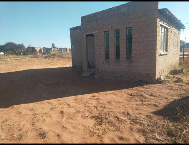 2 BEDROOM HOUSE FOR SALE IN MANKWENG
